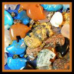 Zuni Bears: Pendant with Bail 18 x 25mm The Adult Zuni Bear, 10 for $10