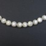 Rounds: Mother of Pearl White 3mm 15 - 16 inches